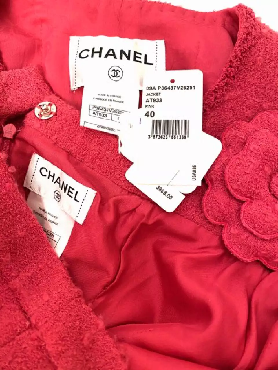 Chanel 09A, 2009 Fall Rose Color Skirt Suit with matching Camellia Pin FR 40/42 US 6