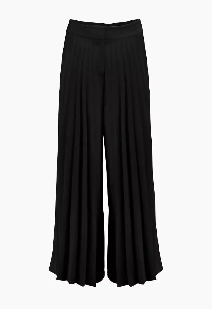 Front Pleated Wide Leg Trouser