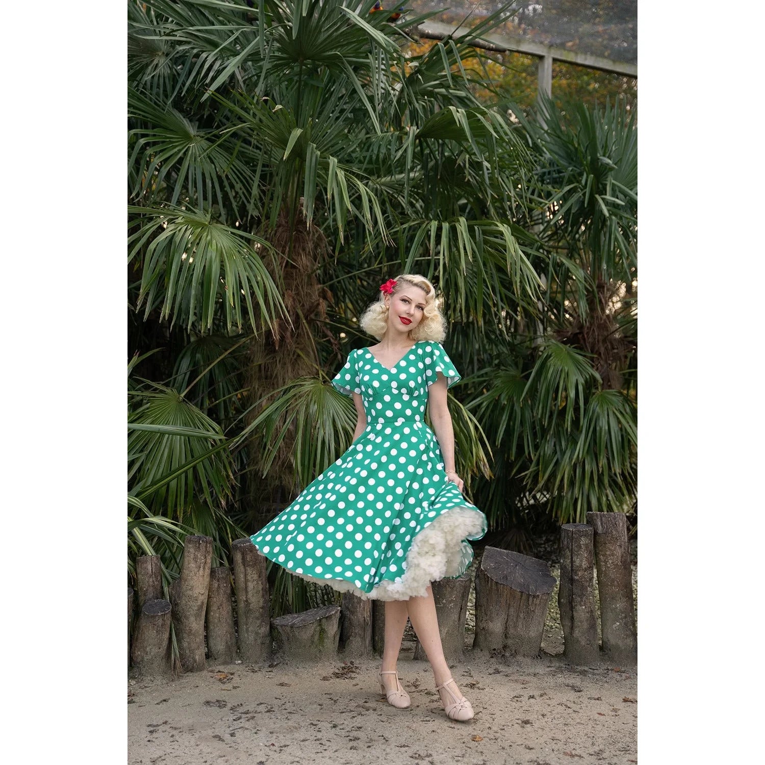 Green & White Polka Dot Short Sleeve 50s Swing Tea Dress