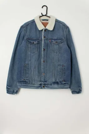 Men’s Levis denim sherpa trucker jacket in blue with white collar – Medium