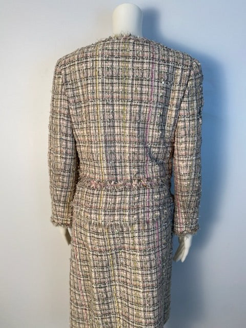 Vintage Chanel 05P, 2005 Spring Fantasy Tweed pink and green Skirt Suit Set with Jacket FR 42