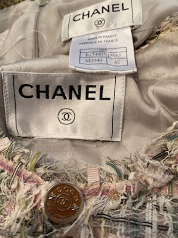 Vintage Chanel 05P, 2005 Spring Fantasy Tweed pink and green Skirt Suit Set with Jacket FR 42